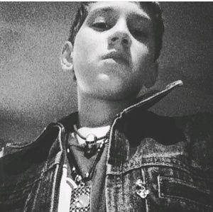 Meet your Posher, Johnny